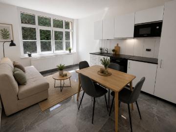 St Imier, prächtiges Atelier komplett renoviert