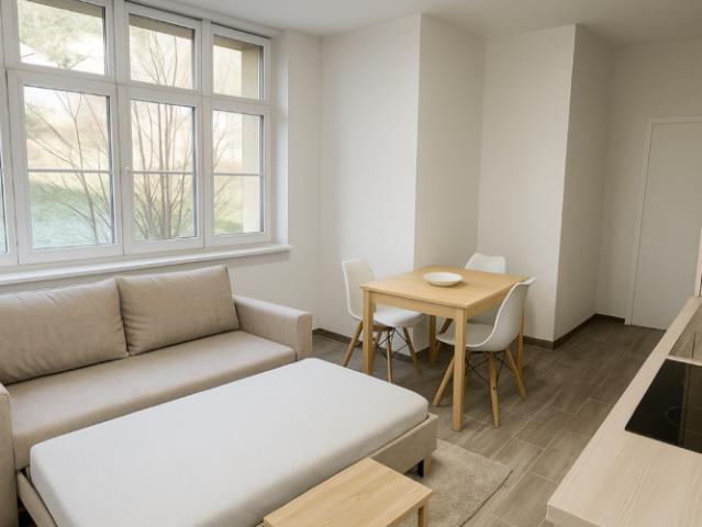 St Imier, studio entièrement rénové au 1er étage