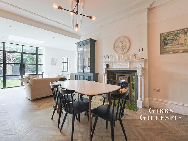 St. James Avenue, London W13, 3 bed flat to rent, £2,900 pcm | PrimeLocation