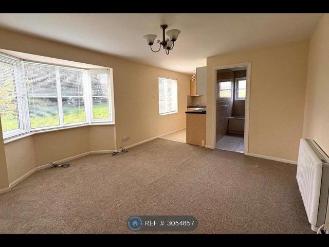 St James Court, Saxmundham IP17, 1 bed flat to rent, £875 pcm | PrimeLocation