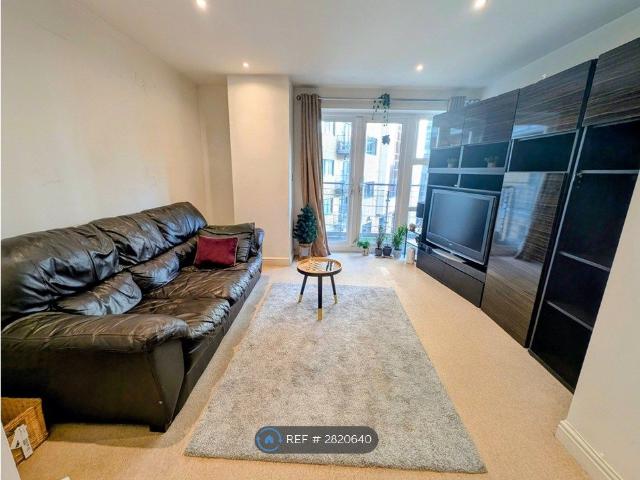 St James Gate, Newcastle Upon Tyne NE1, 2 bed flat to rent, £1,200 pcm | PrimeLocation
