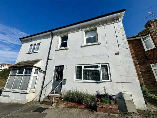St. James Road, Bexhill On Sea TN40, 1 bed flat to rent, £895 pcm | PrimeLocation