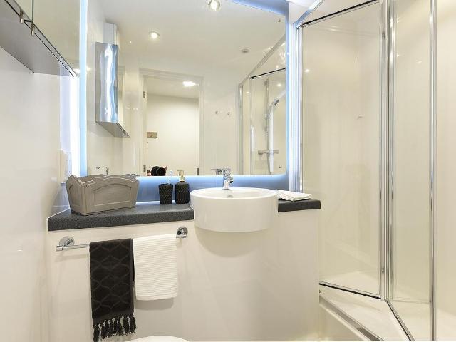 St. James Road, Glasgow G4, 1 bed flat to rent, £906 pcm | PrimeLocation