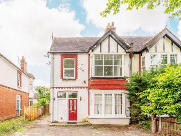 St James Road, Sutton SM1, 2 bed flat to rent, £1,800 pcm | PrimeLocation