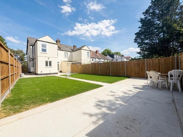 St. James Road, Sutton SM1, 4 bed property to rent, £3,500 pcm | PrimeLocation