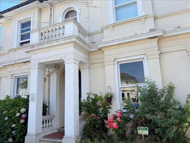 St James Road, Tunbridge Wells, Tunbridge Wells TN1, 1 bed flat to rent, £1,050 pcm | PrimeLocation