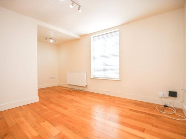 St. James Street, Cheltenham, Gloucestershire GL52, 2 bed flat to rent, £1,200 pcm | PrimeLocation