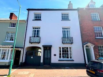 St James Street, Monmouth, NP25 4 bed house to rent £2,990 pcm £690 pw