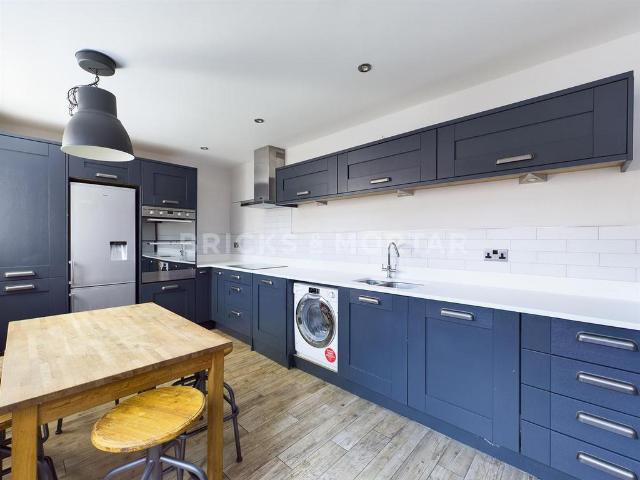 St. James Street, Newcastle Upon Tyne. 6 bed apartment to rent £3,250 pcm £750 pw