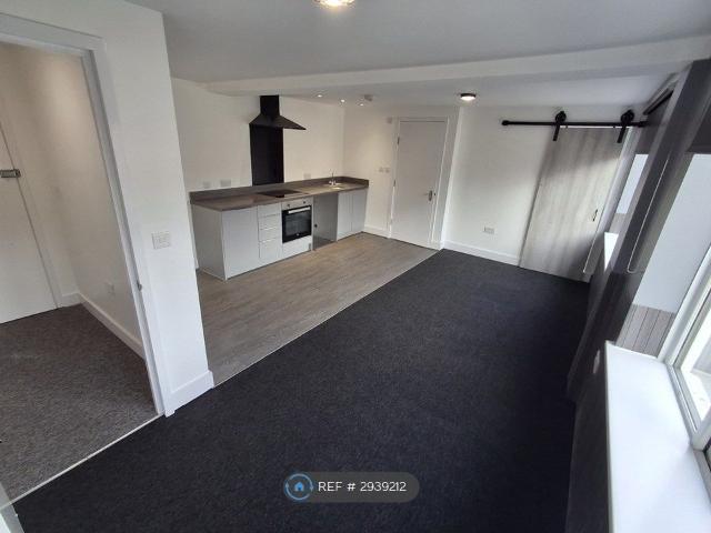 St. James Street, Weston Super Mare BS23, 2 bed flat to rent, £1,050 pcm | PrimeLocation