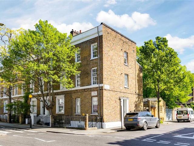 St. James's Gardens, London W11 1 bed flat to rent £2,000 pcm £462 pw