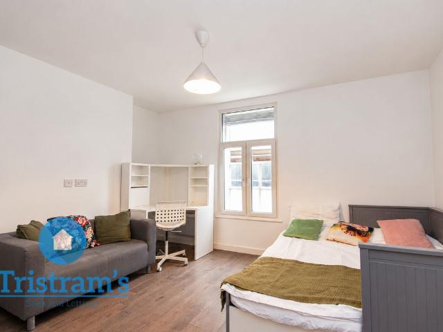 St. James's Street, Nottingham NG1, Studio to rent, £850 pcm | PrimeLocation