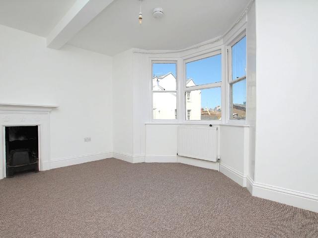 St. James's Street, Brighton BN2, 3 bed flat to rent, £2,250 pcm | PrimeLocation