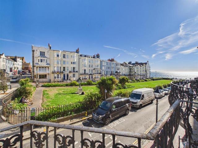 St. James's Street, Brighton 1 bed flat to rent £1,150 pcm £265 pw