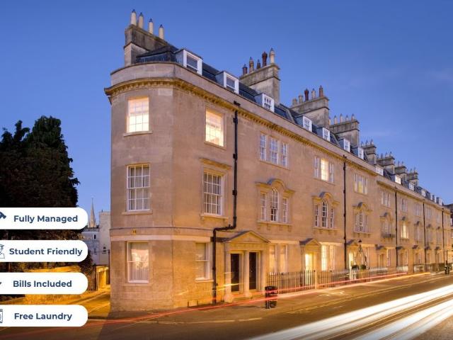St. James's Parade, Bath BA1, 2 bed flat to rent, £2,080 pcm | PrimeLocation