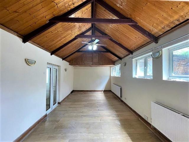 St James's Road, Croydon CR0, 3 bed terraced house to rent, £2,000 pcm | PrimeLocation