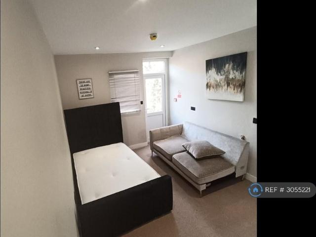 St James's Road, Croydon, CR0 Studio to rent £950 pcm £219 pw