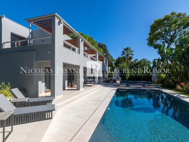 St Jean Quartier Du Phare Villa Renovee 412m² Saint Jean Cap Ferrat