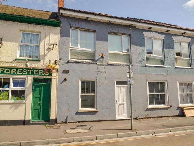 St. John Street, Bridgwater TA6 1 bed flat to rent £795 pcm £183 pw