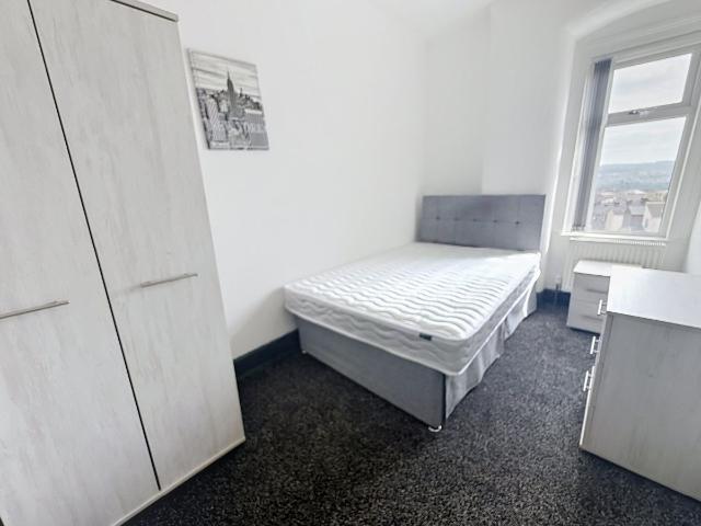 St John Street, Stoke On Trent, Staffordshire ST1, 4 bed terraced house to rent, £1,200 pcm | PrimeLocation