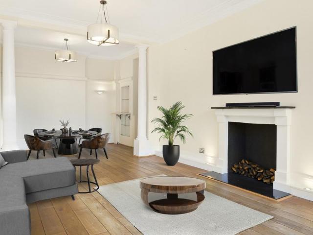 St Johns Wood Court, St John's Wood Road, London, NW8 8QS, United Kingdom | 3 bed apartment for rent #136750012 | Rentberry