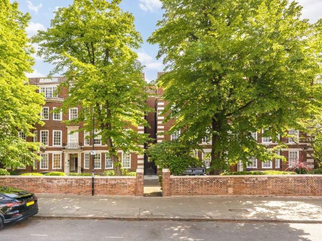 St. Johns Wood Park, London NW8 2 bed flat to rent £3,500 pcm £808 pw