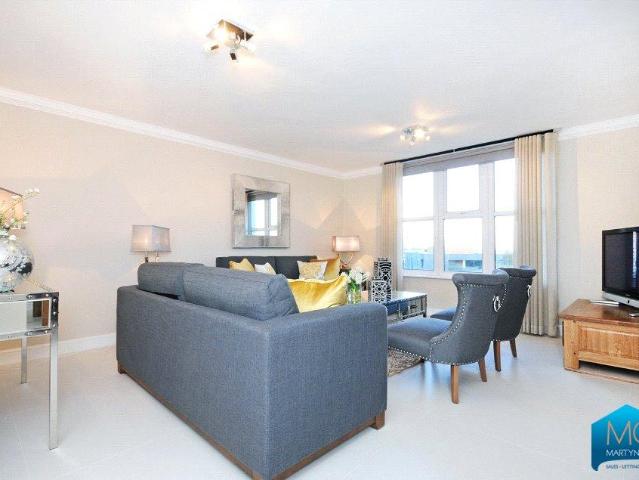 St. Johns Wood Park, London, NW8 3 bed apartment to rent £4,983 pcm £1,150 pw