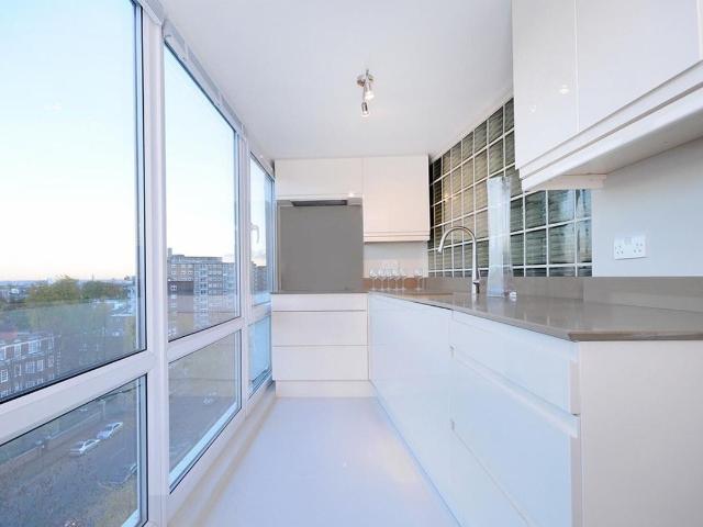St. Johns Wood Park, London NW8, 3 bed flat to rent, £4,983 pcm | PrimeLocation