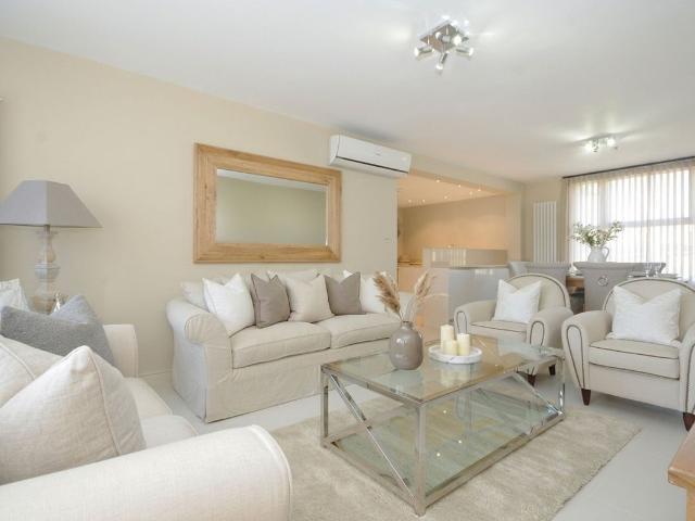 St. Johns Wood Park, London NW8, 3 bed flat to rent, £5,200 pcm | PrimeLocation