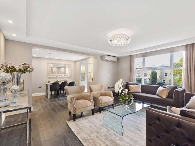 St. Johns Wood Park, London NW8, 3 bed flat to rent, £6,067 pcm | PrimeLocation