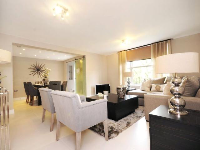 St. Johns Wood Park, St Johns Wood, London