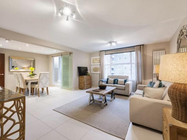 St. Johns Wood Park, St Johns Wood, NW8 6NL, London