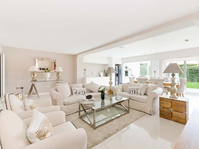 St. Johns Wood Park, St Johns Wood, NW8 6NN, London