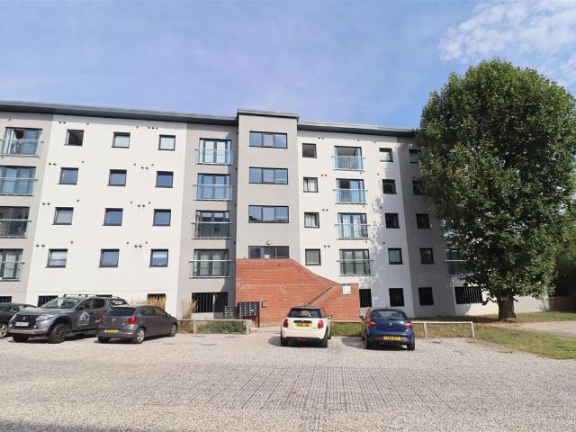 St. Johns Avenue, Braintree CM7, 1 bed flat to rent, £1,150 pcm | PrimeLocation