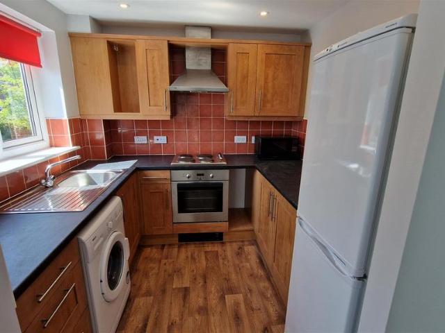 St Johns Court West Lane Forest Hall. 2 bed flat to rent £775 pcm £179 pw