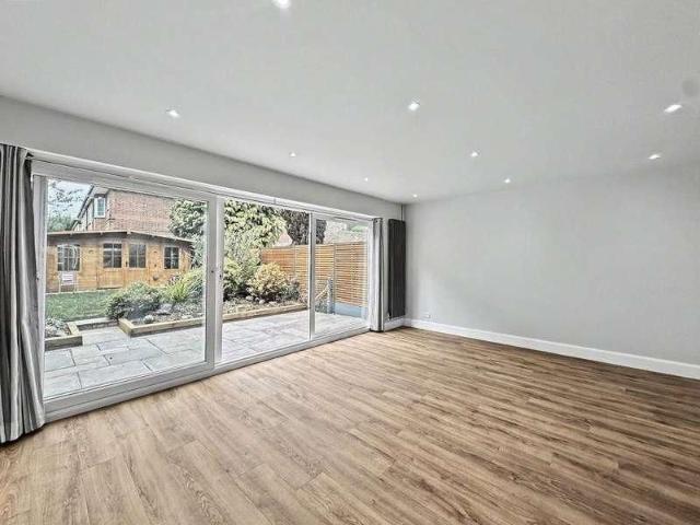 St Johns Court, St Albans, AL1