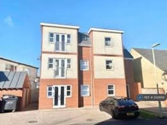 St. Johns Close, Gosport, PO12 2 bed flat to rent £995 pcm £230 pw