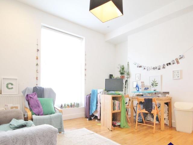 St. John's Grove, London N19, 2 bed flat to rent, £2,340 pcm | PrimeLocation