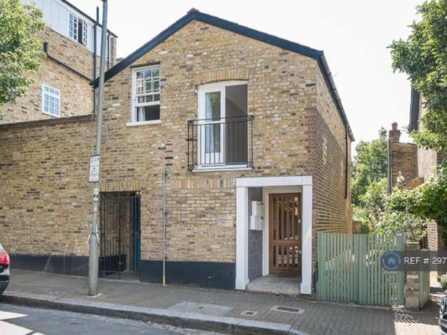 St John's Hill, London, SW11 1 bed flat to rent £2,300 pcm £531 pw