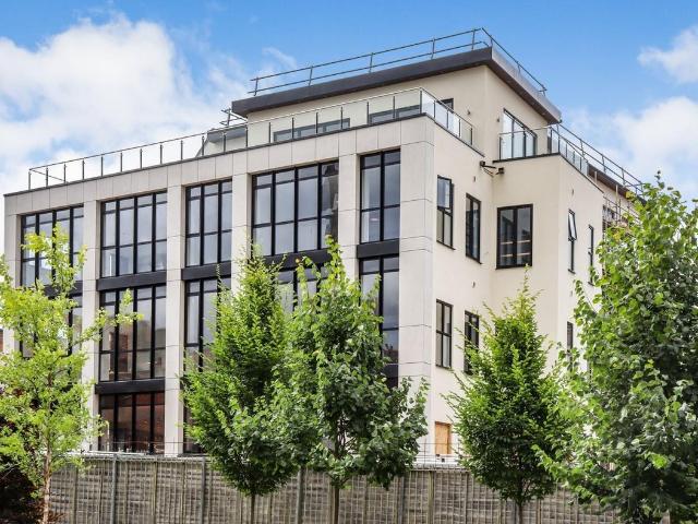St. Johns Lane, Gloucester GL1, 2 bed flat to rent, £1,450 pcm | PrimeLocation