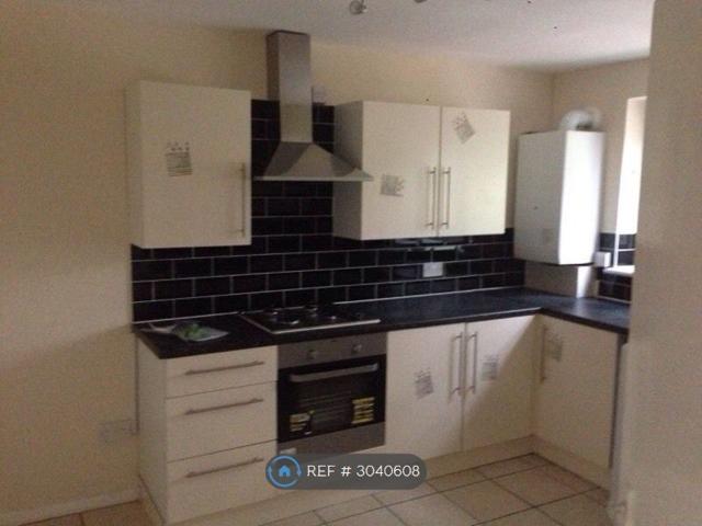 St John's Road, Canning Town London E16, 3 bed maisonette to rent, £2,400 pcm | PrimeLocation