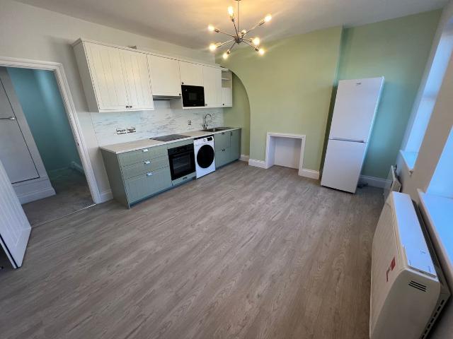 St. Johns Road, First Floor, Southall UB2, 2 bed flat to rent, £1,800 pcm | PrimeLocation