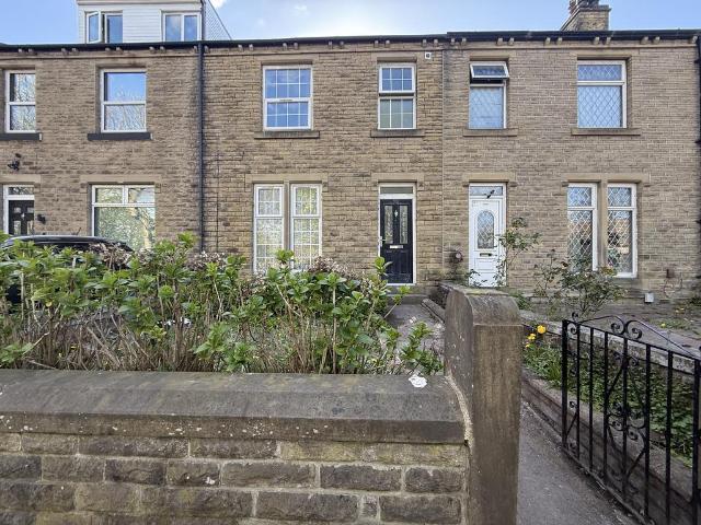 St. Johns Road, HUDDERSFIELD 5 bed house to rent £1,400 pcm £323 pw