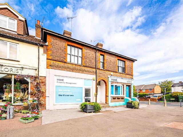 St. Johns Road, Hemel Hempstead, Hertfordshire HP1, 1 bed flat to rent, £1,100 pcm | PrimeLocation