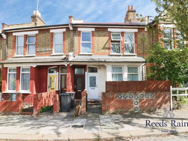 St. John's Road, London N15 2 bed maisonette to rent £2,000 pcm £462 pw