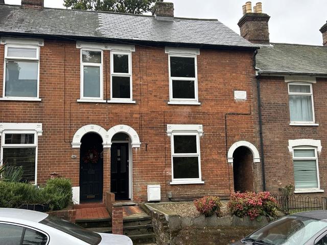 St. Johns Road, Suffolk IP4 3 bed terraced house to rent £1,100 pcm £254 pw