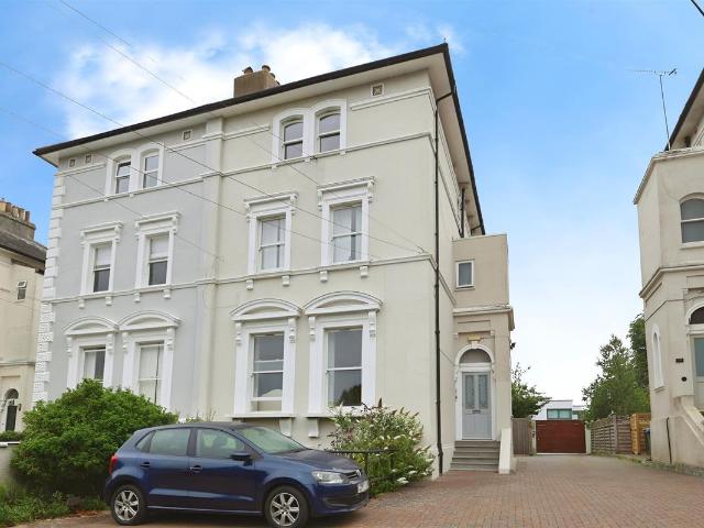 St Johns Road, Sevenoaks TN13, 1 bed flat to rent, £1,295 pcm | PrimeLocation
