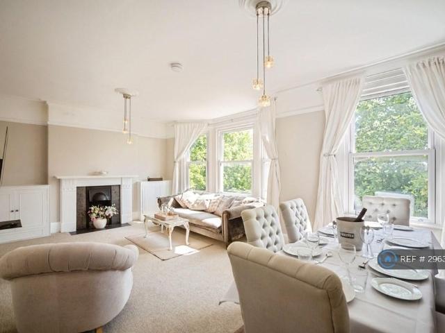 St. Johns Road, Tunbridge Wells, TN4 3 bed flat to rent £1,999 pcm £461 pw