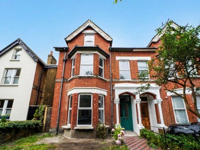 St Johns Road TW9, 1 bed flat to rent, £2,300 pcm | PrimeLocation