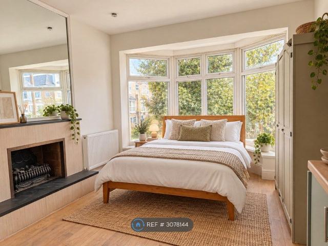St Johns Road, Watford WD17, Studio to rent, £1,350 pcm | PrimeLocation